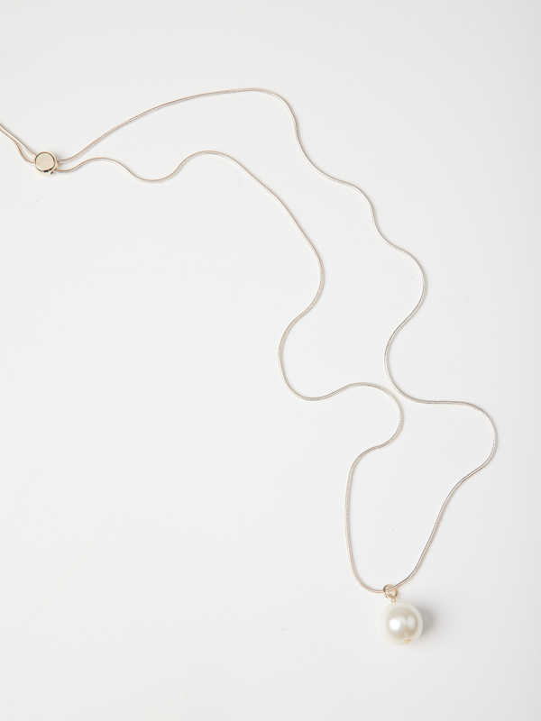 Long pearl drop necklace